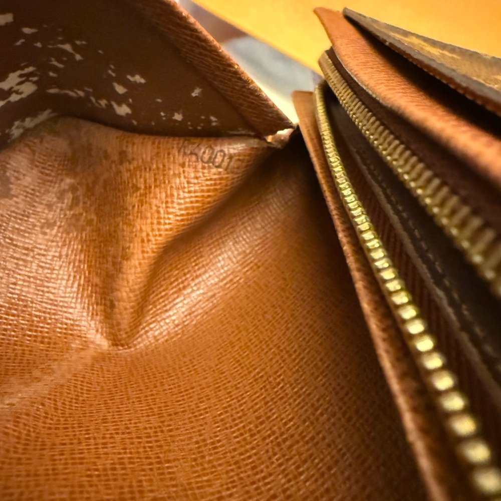 Louis Vuitton Brown Monogram Wallet -Authentic - Picture 15 of 15